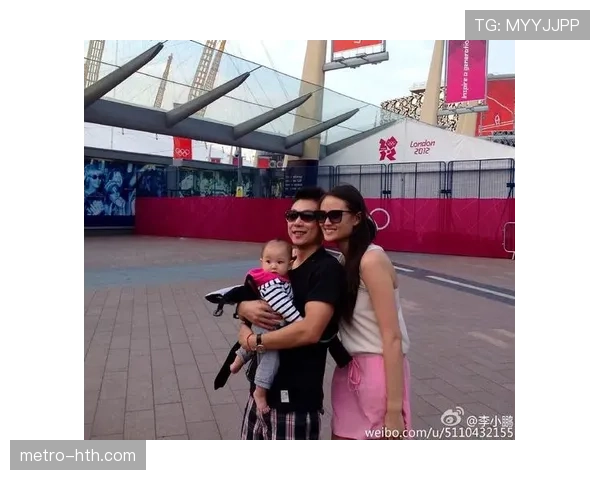 李小鹏赛场上冷若冰霜，家里却像个剁手买买买的大叔